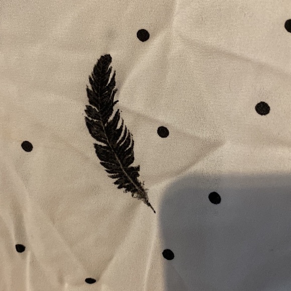 White with black feather tunic top - Picture 3 of 4